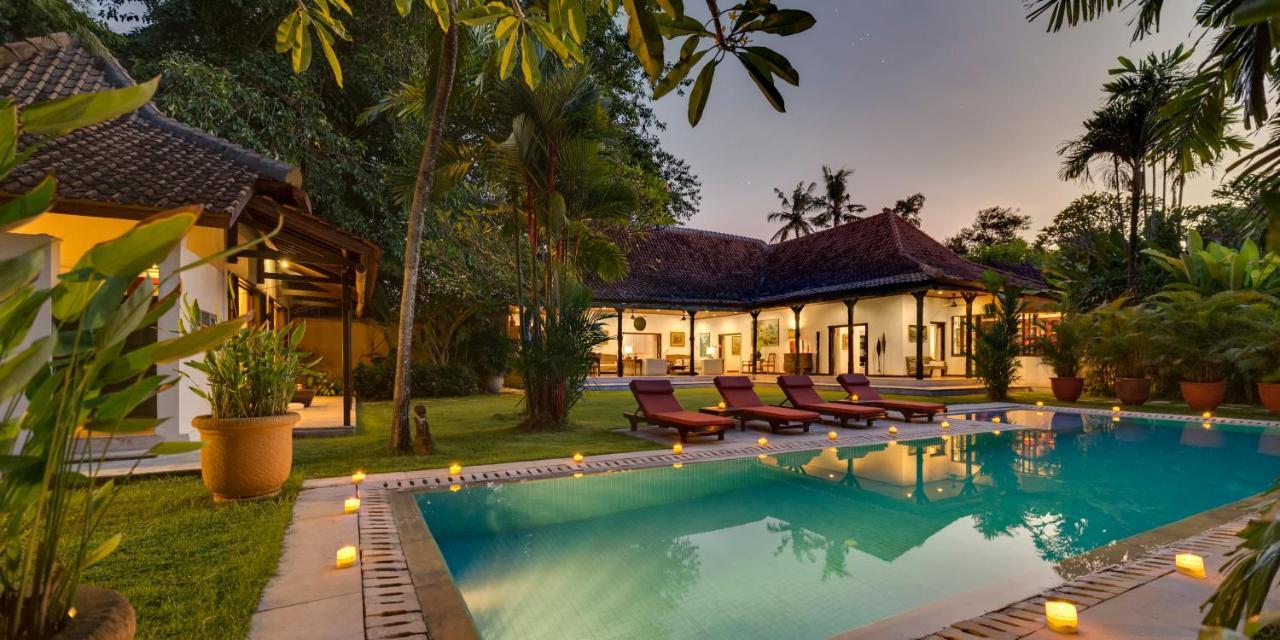 Villa Eight Seminyak Esterno foto