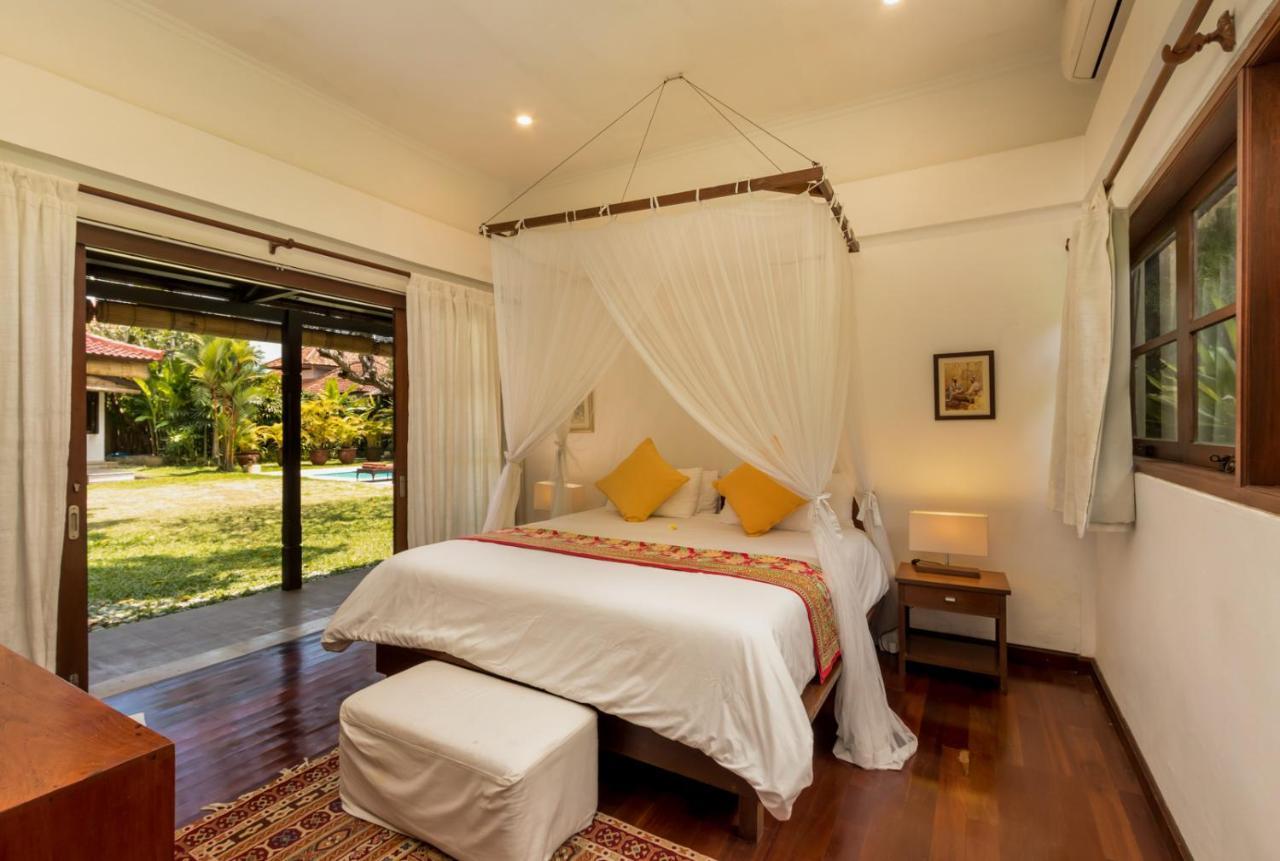 Villa Eight Seminyak Esterno foto